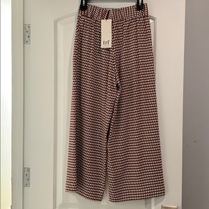 Cute palazzo pants with geometric pattern